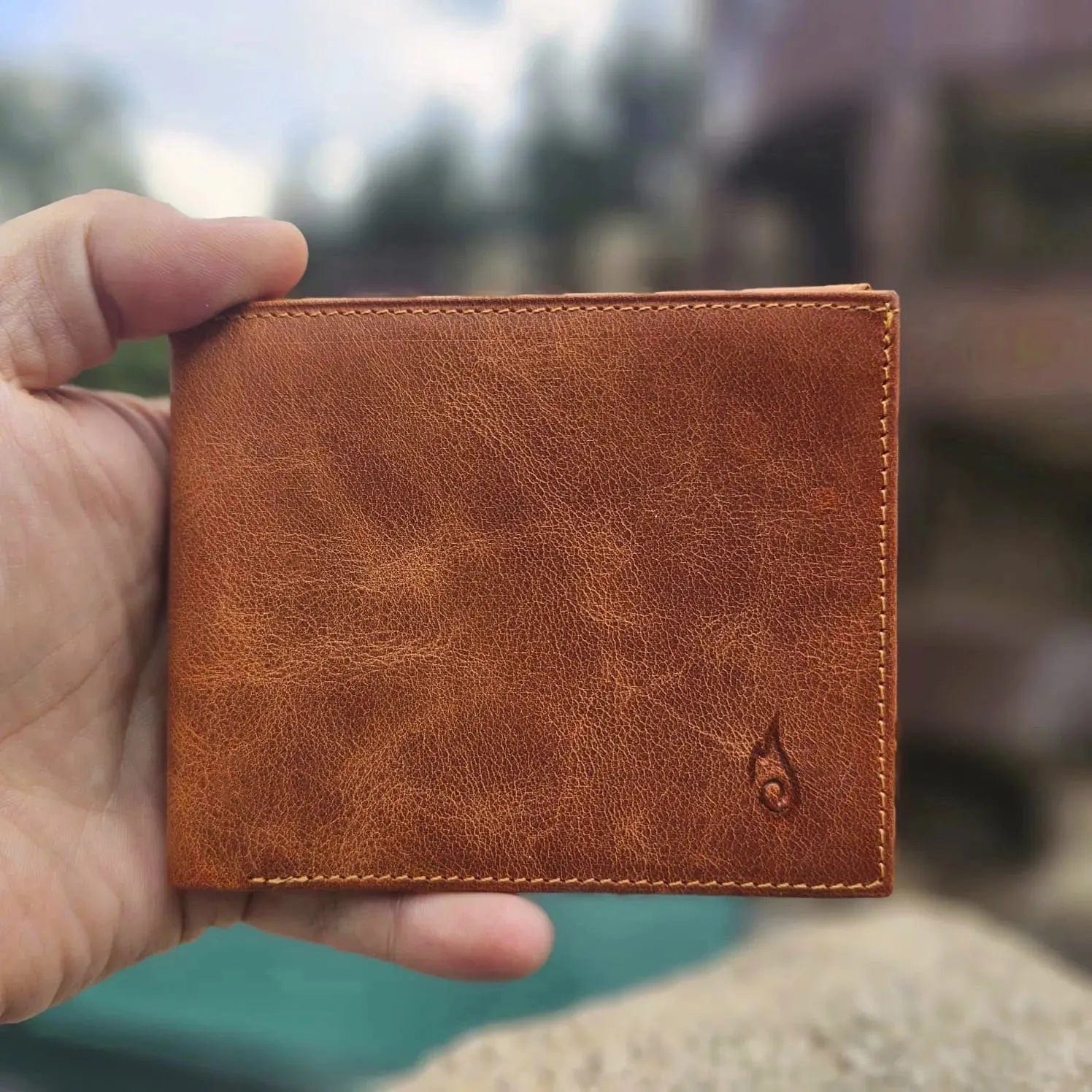 Ignis Craft Bifold Leather Wallet | Essential Amber