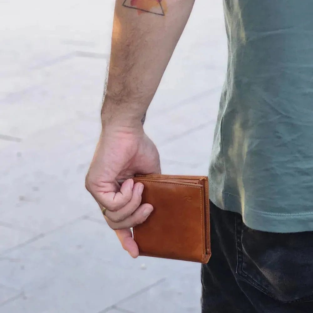 Ignis Craft Bifold Leather Wallet | Companion Amber